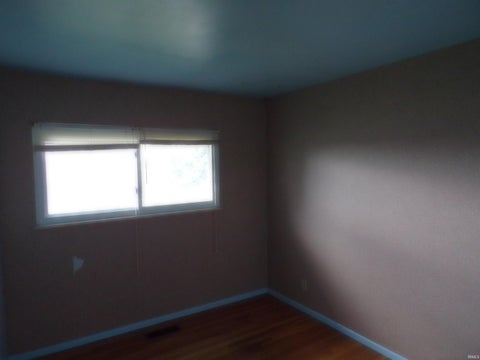 Tiny photo for 867 E 350 S, Logansport, IN 46947 (MLS # 202642258)