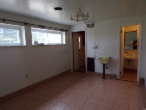 Tiny photo for 867 E 350 S, Logansport, IN 46947 (MLS # 202642258)