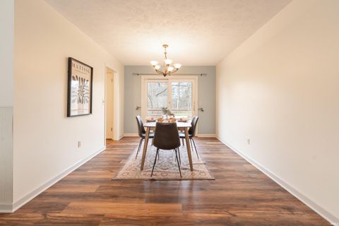 Tiny photo for 915 N Plymouth Court, Bloomington, IN 47408 (MLS # 202609850)