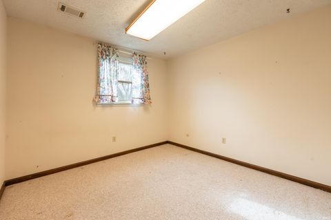 Tiny photo for 915 N Plymouth Court, Bloomington, IN 47408 (MLS # 202609850)