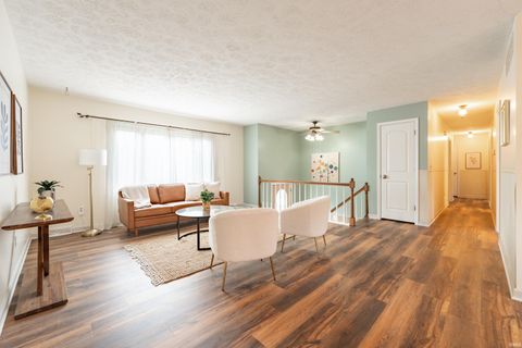 Tiny photo for 915 N Plymouth Court, Bloomington, IN 47408 (MLS # 202609850)