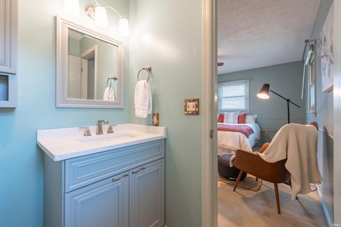 Tiny photo for 915 N Plymouth Court, Bloomington, IN 47408 (MLS # 202609850)