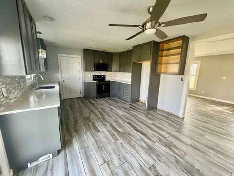 Tiny photo for 9507 N 650 West Road, Royal Center, IN 46978 (MLS # 202616307)