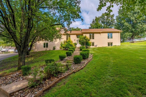 Photo of 6755 Old Stonehouse Drive, Newburgh, IN 47630 (MLS # 202629692)