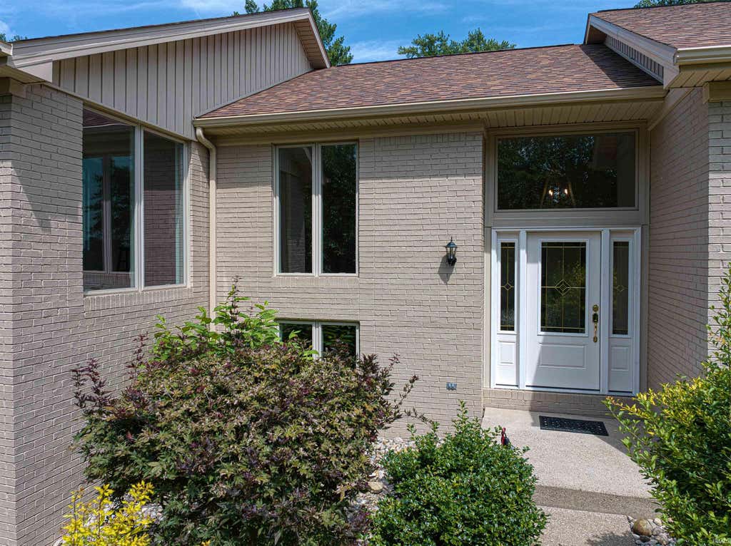 Photo of 6755 Old Stonehouse Drive, Newburgh, IN 47630 (MLS # 202629692)