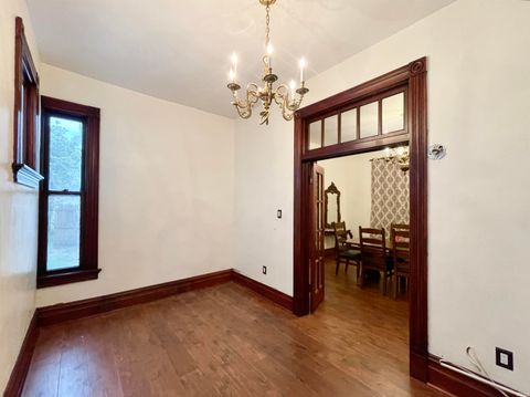 Tiny photo for 2101 W Indiana Street, Evansville, IN 47712 (MLS # 202537820)