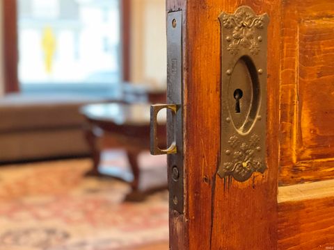 Tiny photo for 2101 W Indiana Street, Evansville, IN 47712 (MLS # 202537820)