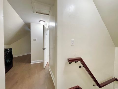 Tiny photo for 2101 W Indiana Street, Evansville, IN 47712 (MLS # 202537820)