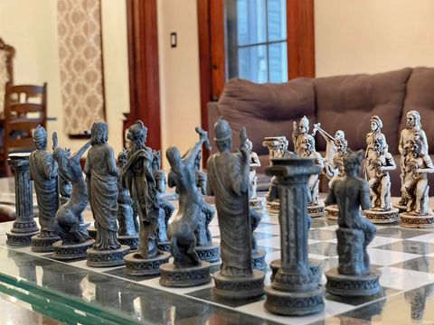 Tiny photo for 2101 W Indiana Street, Evansville, IN 47712 (MLS # 202537820)