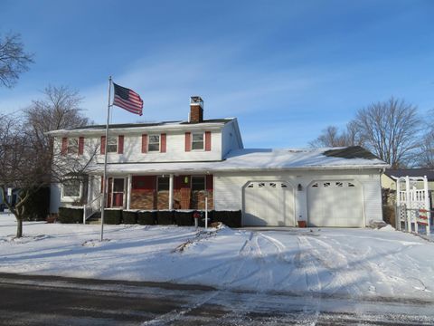 Photo of 211 W Section Street, Milford, IN 46542 (MLS # 202602354)