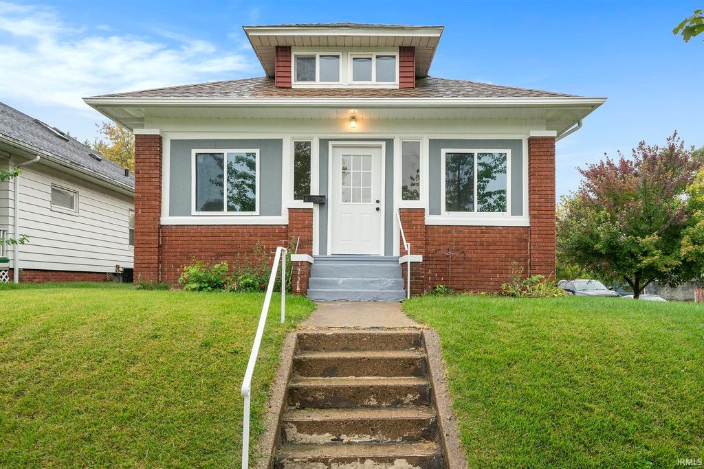 Photo of 1701 Nash Street, South Bend, IN 46613 (MLS # 202537314)