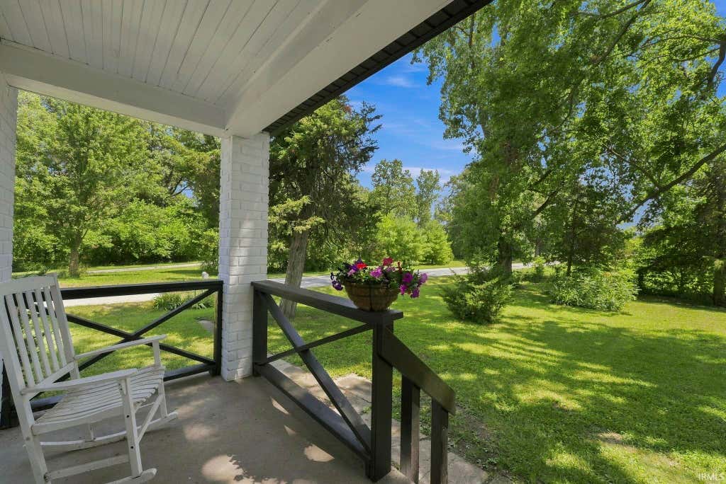 Photo of 6502 E 400 S Road, Columbia City, IN 46725 (MLS # 202631080)