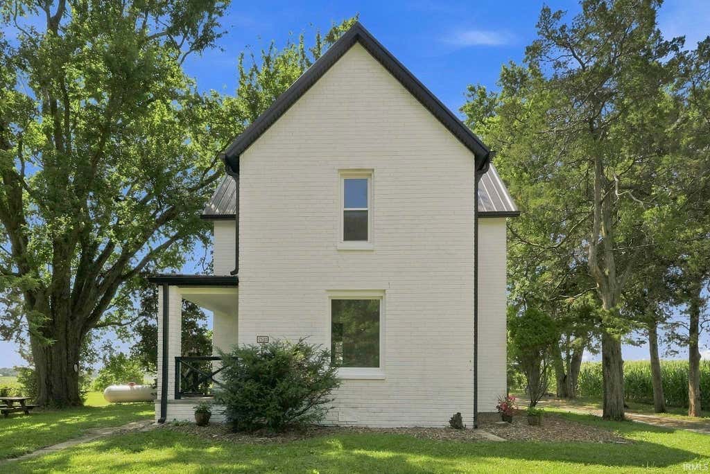 Photo of 6502 E 400 S Road, Columbia City, IN 46725 (MLS # 202631080)