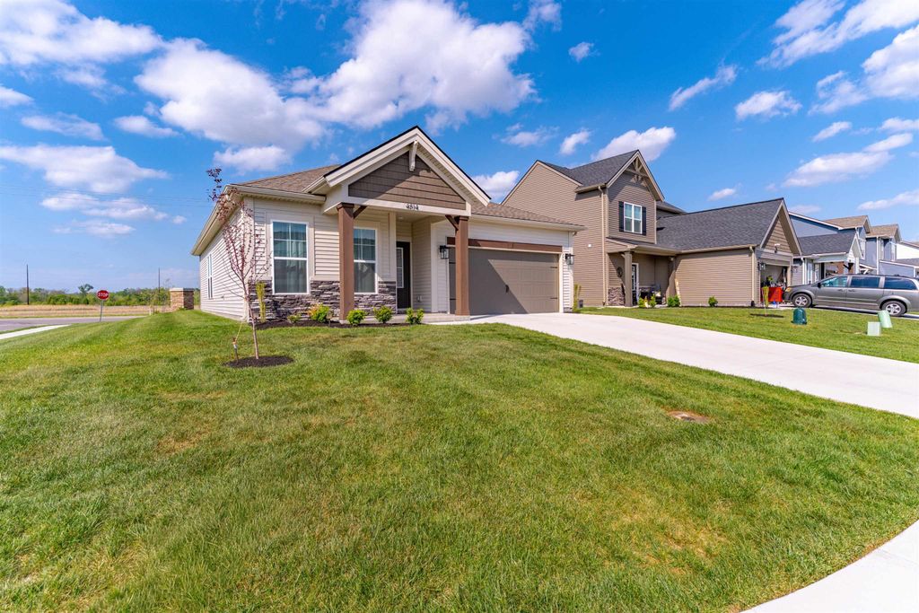 Photo of 4814 Alaina Drive, Newburgh, IN 47630 (MLS # 202613335)