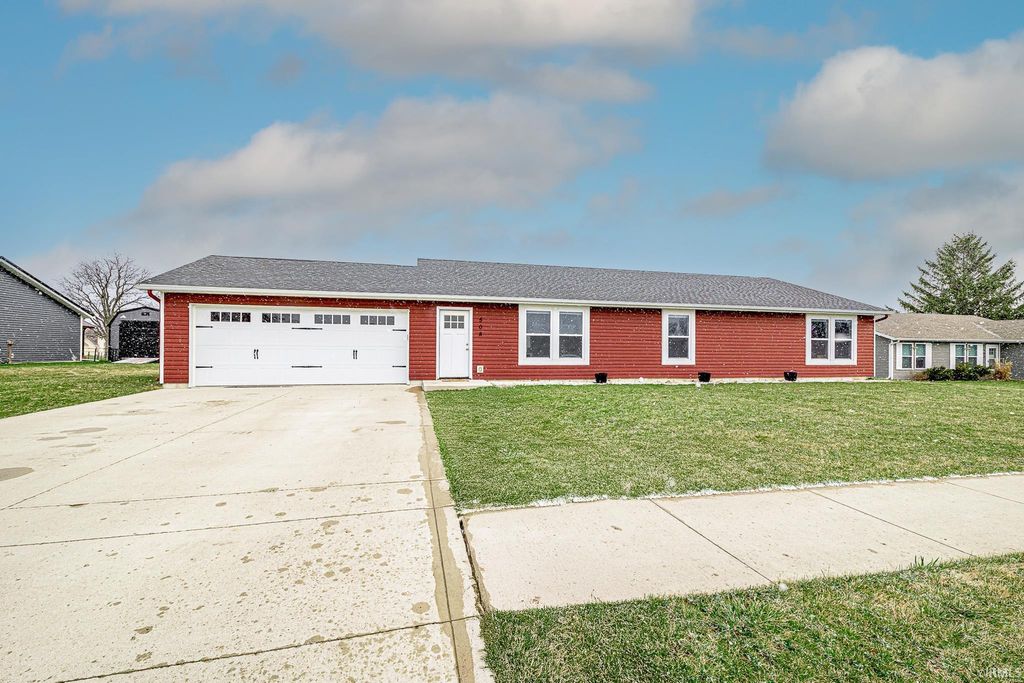 Photo of 508 W 5th Avenue, Garrett, IN 46738 (MLS # 202608683)