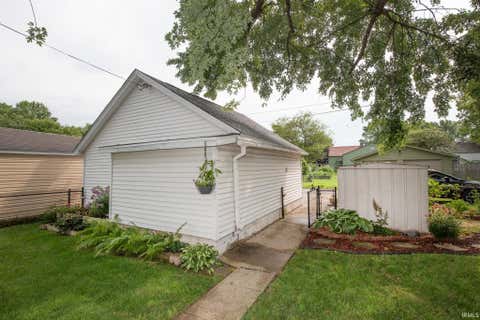 Tiny photo for 1201 S 18th Street, Lafayette, IN 47905 (MLS # 202633022)