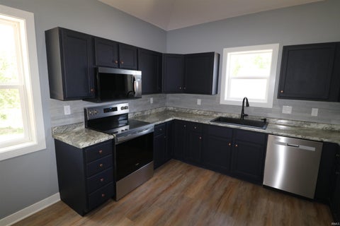 Tiny photo for 3330 Michigantown Road, Frankfort, IN 46041 (MLS # 202629422)