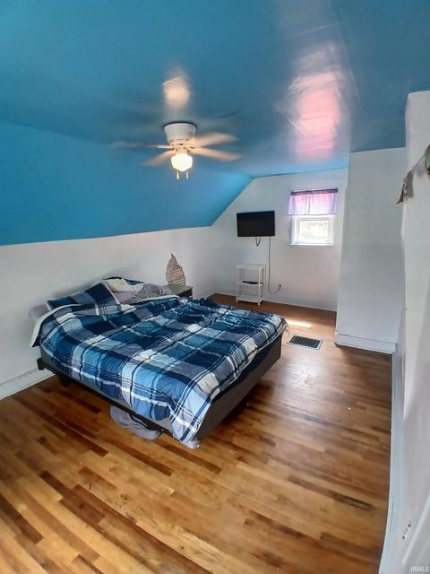 Tiny photo for 206 N Chicago Street, Royal Center, IN 46978 (MLS # 202529469)