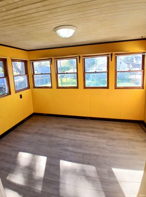 Tiny photo for 206 N Chicago Street, Royal Center, IN 46978 (MLS # 202529469)