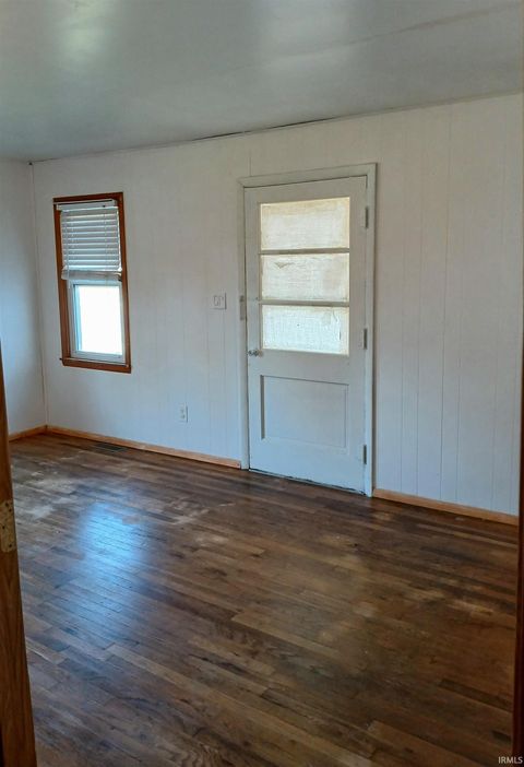 Tiny photo for 206 N Chicago Street, Royal Center, IN 46978 (MLS # 202529469)