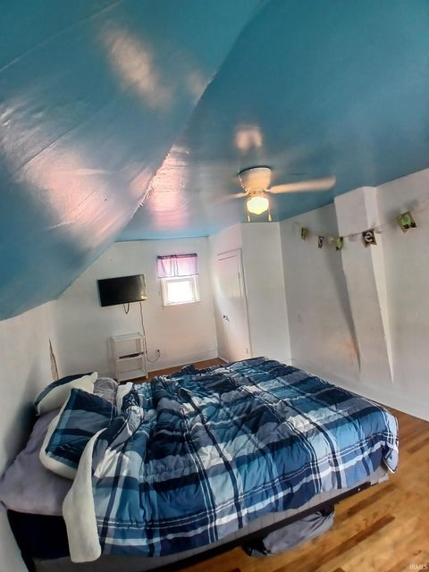 Tiny photo for 206 N Chicago Street, Royal Center, IN 46978 (MLS # 202529469)