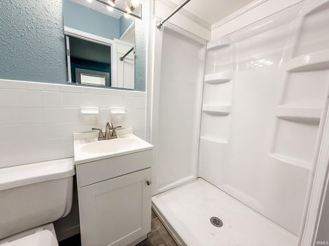 Tiny photo for 1233 E Murden Street, Kokomo, IN 46901 (MLS # 202618853)