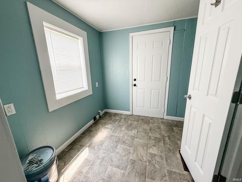 Tiny photo for 1233 E Murden Street, Kokomo, IN 46901 (MLS # 202618853)