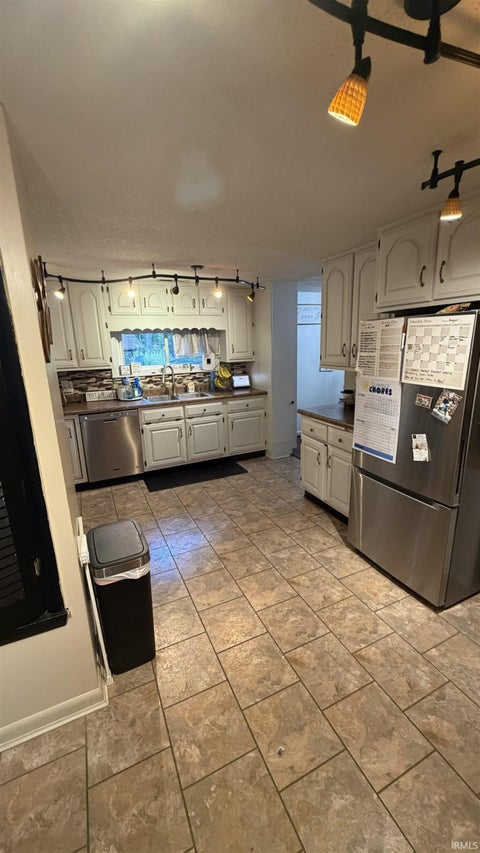 Tiny photo for 507 N US 231 Highway, Spencer, IN 47460 (MLS # 202638251)