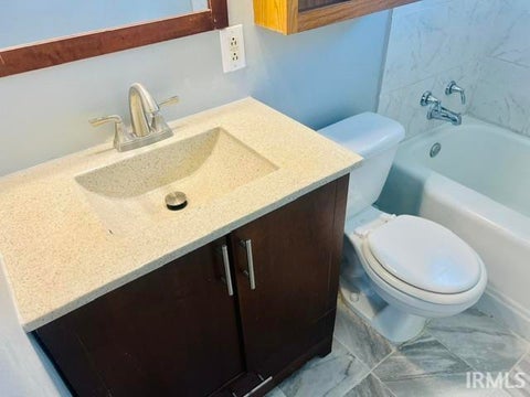 Tiny photo for 714 W Berkeley Avenue, Evansville, IN 47710 (MLS # 202621757)