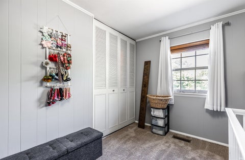 Tiny photo for 3604 Debbie Lane, Evansville, IN 47711 (MLS # 202641918)