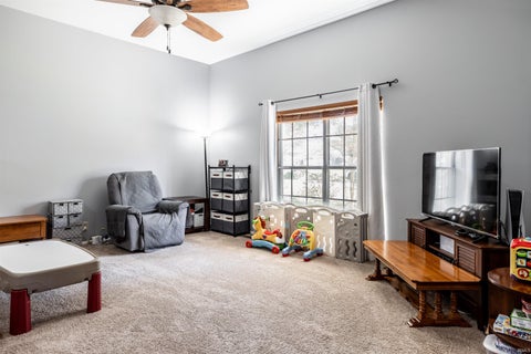 Tiny photo for 3604 Debbie Lane, Evansville, IN 47711 (MLS # 202641918)