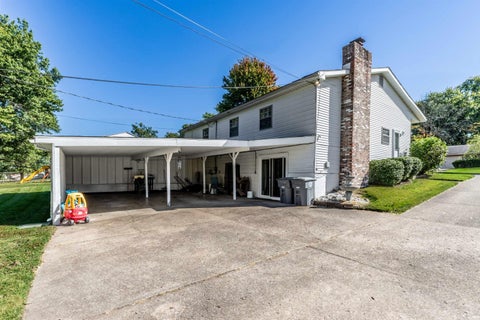 Tiny photo for 3604 Debbie Lane, Evansville, IN 47711 (MLS # 202641918)
