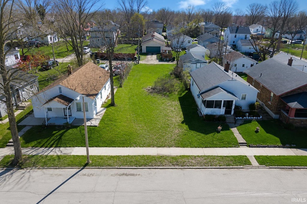 Photo of 3215 Oliver Street #109, Fort Wayne, IN 46806 (MLS # 202631019)