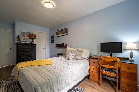 Tiny photo for 940 Shore Bend Boulevard, Kokomo, IN 46902 (MLS # 202615855)