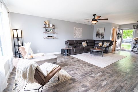 Tiny photo for 940 Shore Bend Boulevard, Kokomo, IN 46902 (MLS # 202615855)