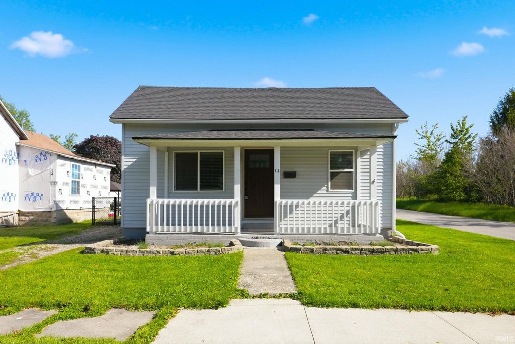 Photo of 414 E High Street, Garrett, IN 46738 (MLS # 202616661)