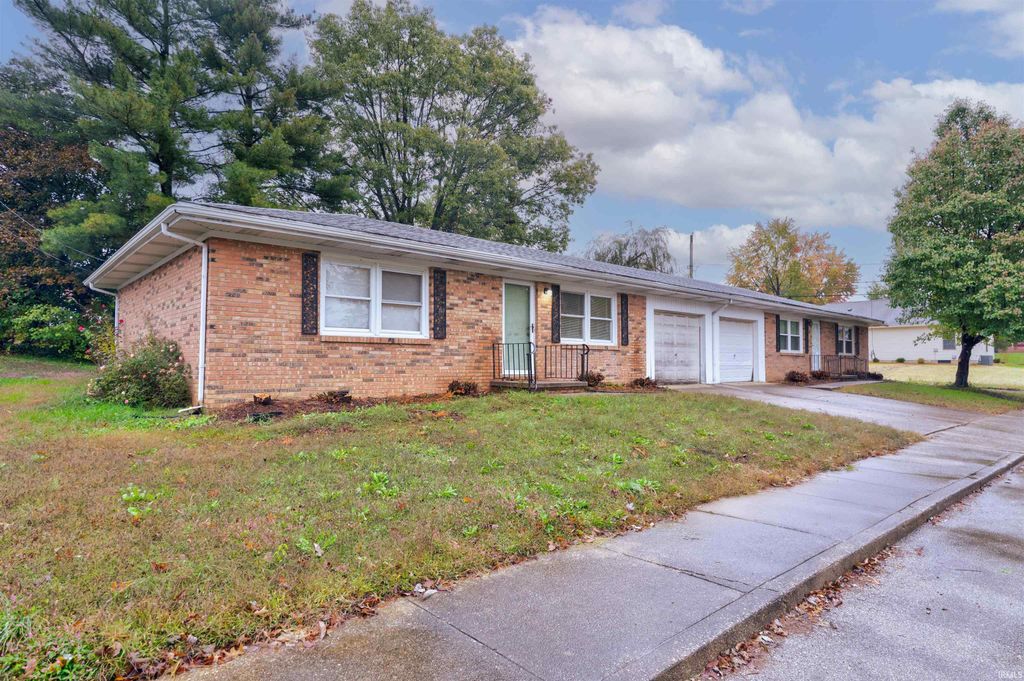 Photo of 1304 &amp; 1306 E Monroe Street, Boonville, IN 47601 (MLS # 202544177)