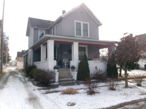 Photo of 69 W 5 th Street, Peru, IN 46970 (MLS # 202600386)
