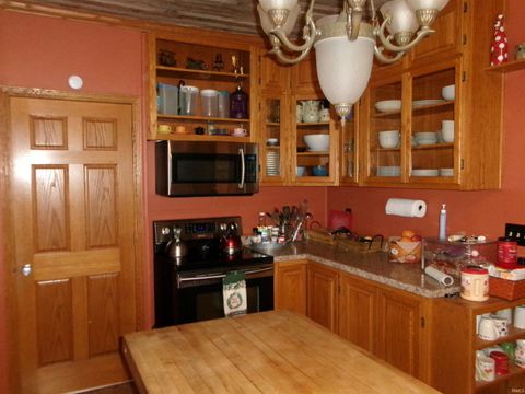 Tiny photo for 69 W 5 th Street, Peru, IN 46970 (MLS # 202600386)