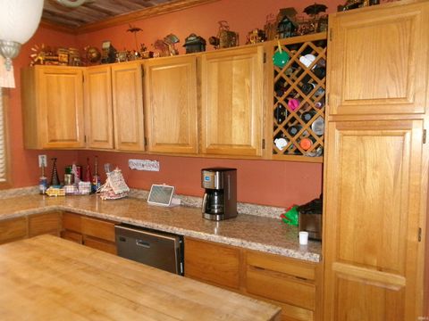 Tiny photo for 69 W 5 th Street, Peru, IN 46970 (MLS # 202600386)