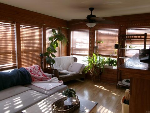 Tiny photo for 69 W 5 th Street, Peru, IN 46970 (MLS # 202600386)