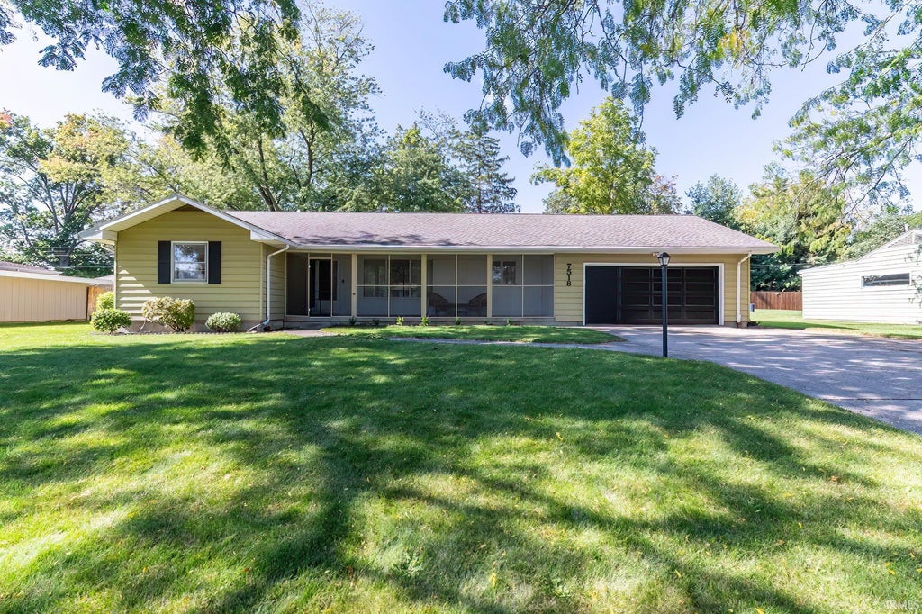Photo of 7518 Kruge Drive, Fort Wayne, IN 46809 (MLS # 202642365)