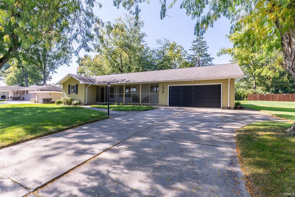 Photo of 7518 Kruge Drive, Fort Wayne, IN 46809 (MLS # 202642365)