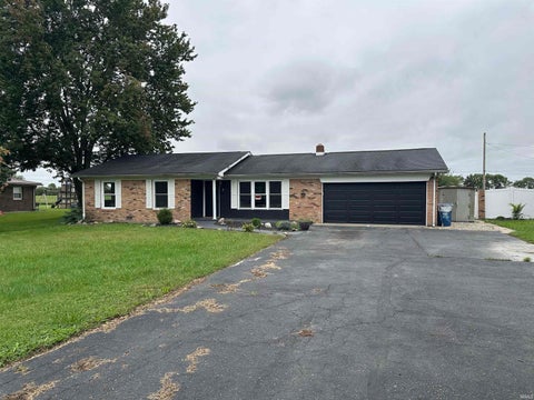 Tiny photo for 2137 W Broadway, Bunker Hill, IN 46914 (MLS # 202642402)