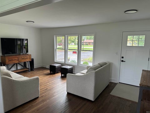 Tiny photo for 2137 W Broadway, Bunker Hill, IN 46914 (MLS # 202642402)