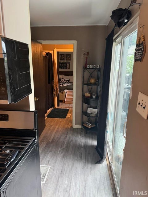 Tiny photo for 106 S Moore Street, Brookston, IN 47923 (MLS # 202636328)