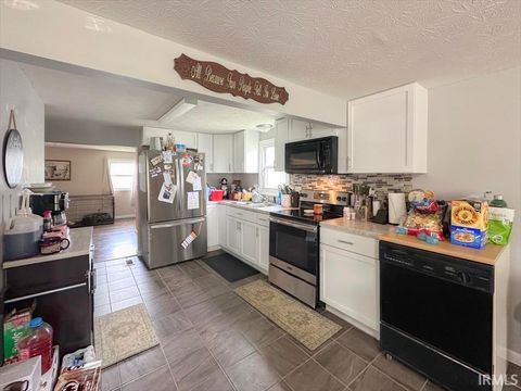 Tiny photo for 811 N PURDUM Street, Kokomo, IN 46901 (MLS # 202619087)