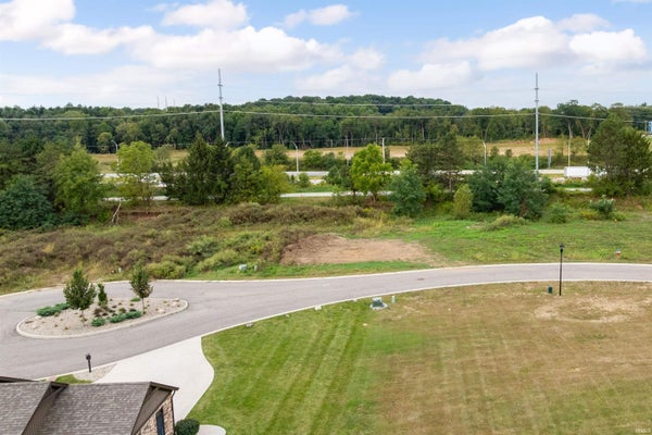3289 BLARNEY DR, SOUTH BEND, IN 46628 - Image 83dcbd2dba315fbce16f842cff9fdaeb/608313223