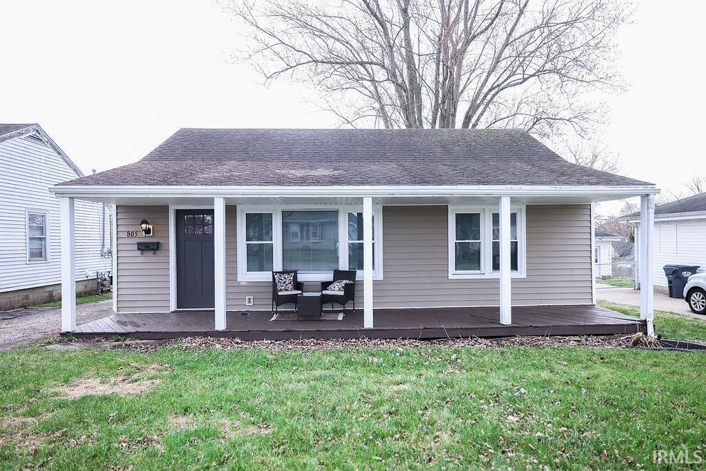 Photo of 805 W Broadway Street, Alexandria, IN 46001 (MLS # 202609307)
