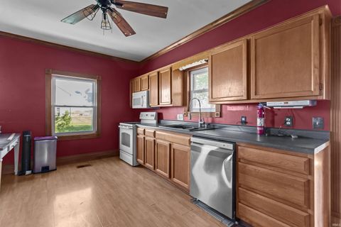 Tiny photo for 10095 W 600 N Road, Galveston, IN 46932 (MLS # 202614391)